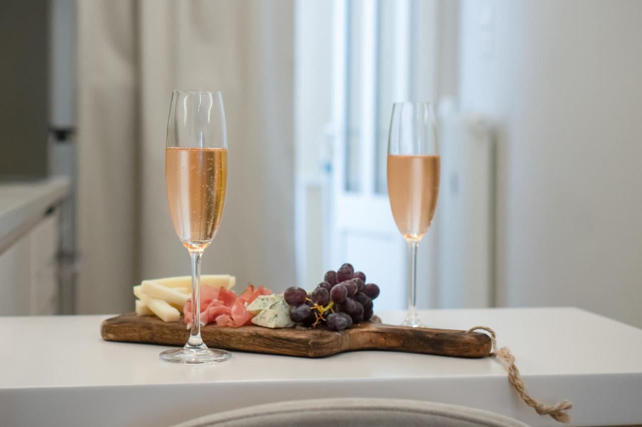 Elegant Suite - Pireus Zewnętrze zdjęcie